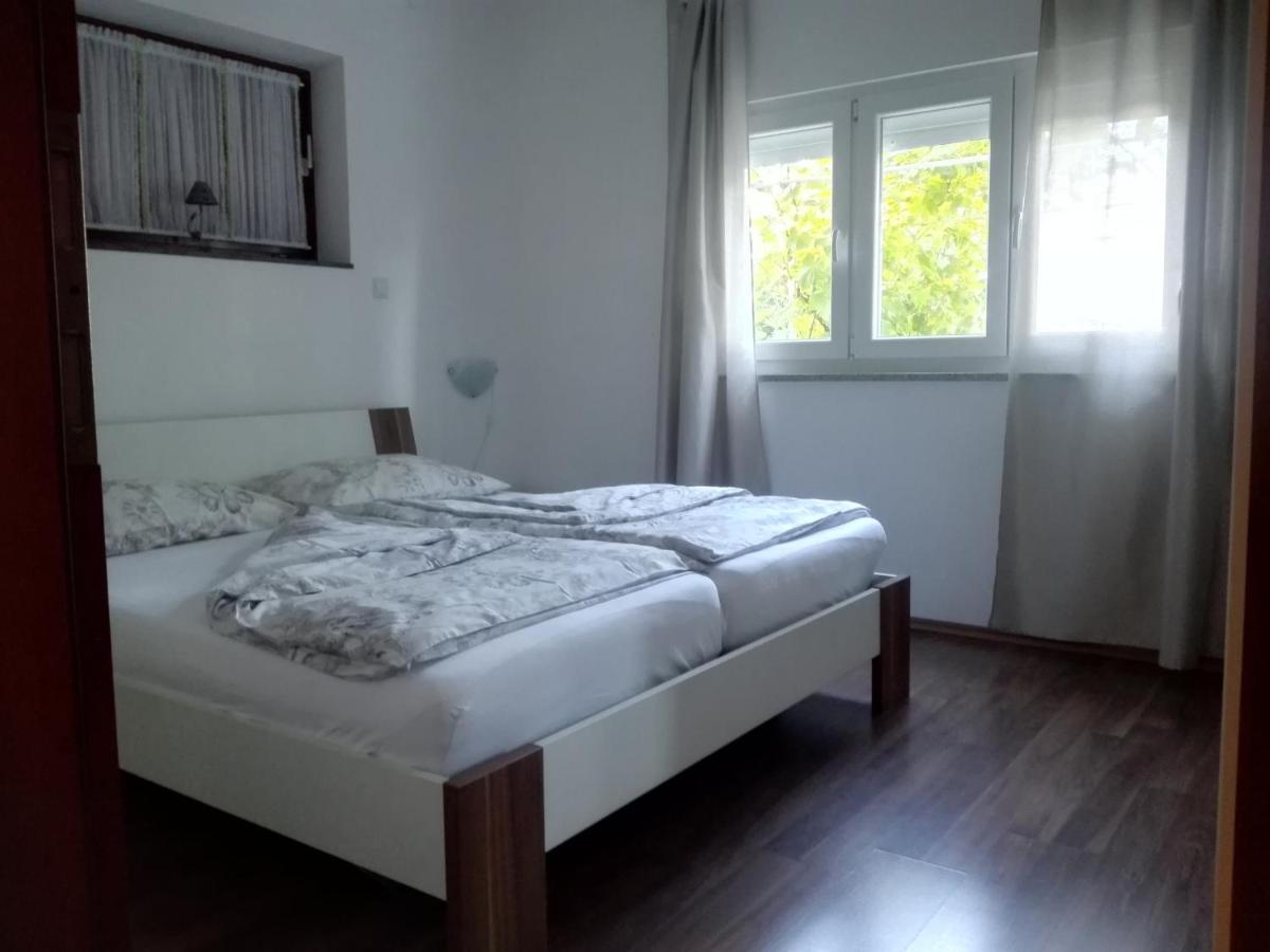 Apartments Desiree & Daniel Dramalj Ngoại thất bức ảnh