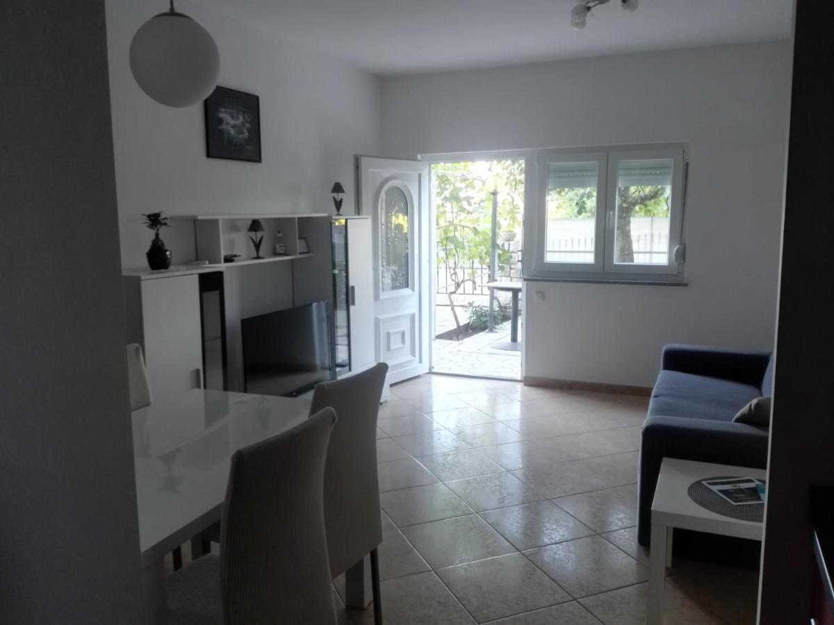 Apartments Desiree & Daniel Dramalj Ngoại thất bức ảnh