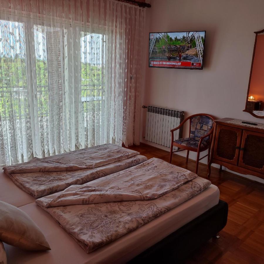 Apartments Desiree & Daniel Dramalj Ngoại thất bức ảnh