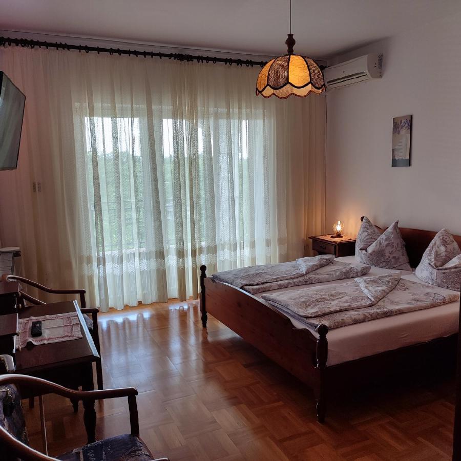 Apartments Desiree & Daniel Dramalj Ngoại thất bức ảnh