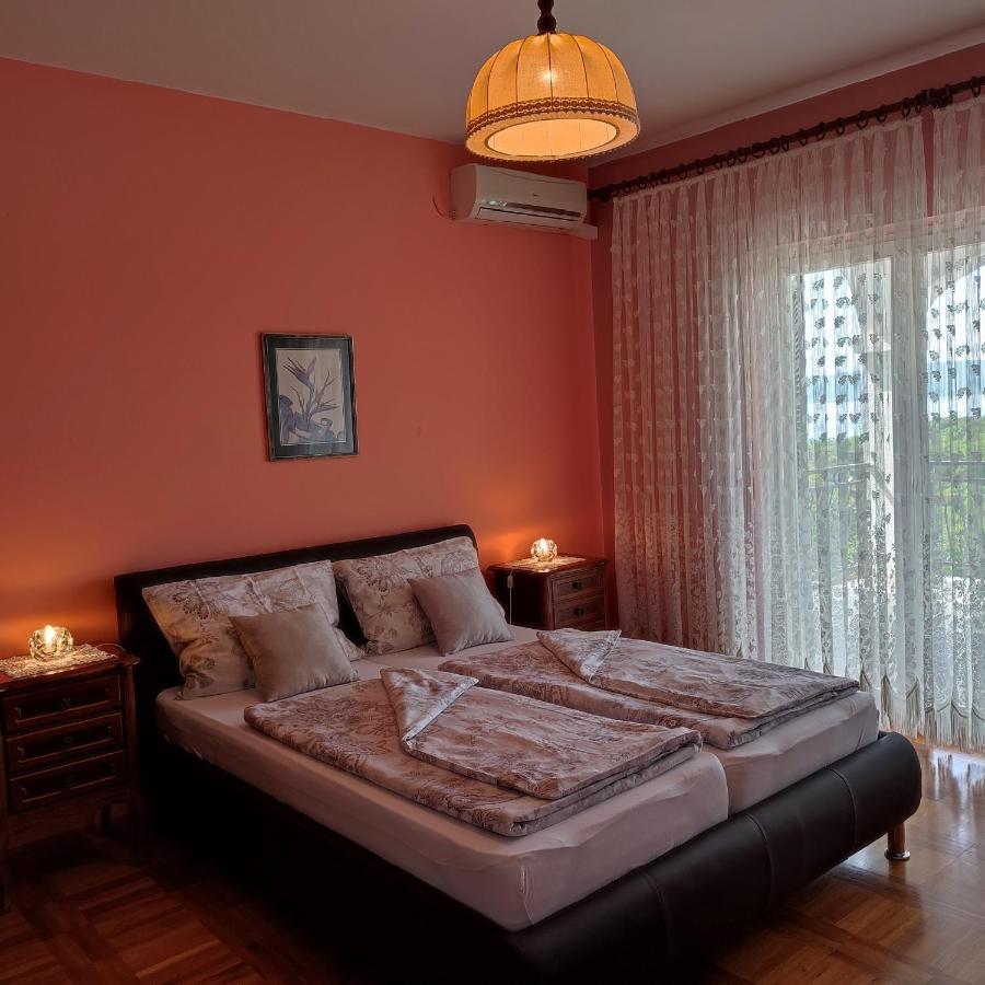 Apartments Desiree & Daniel Dramalj Ngoại thất bức ảnh