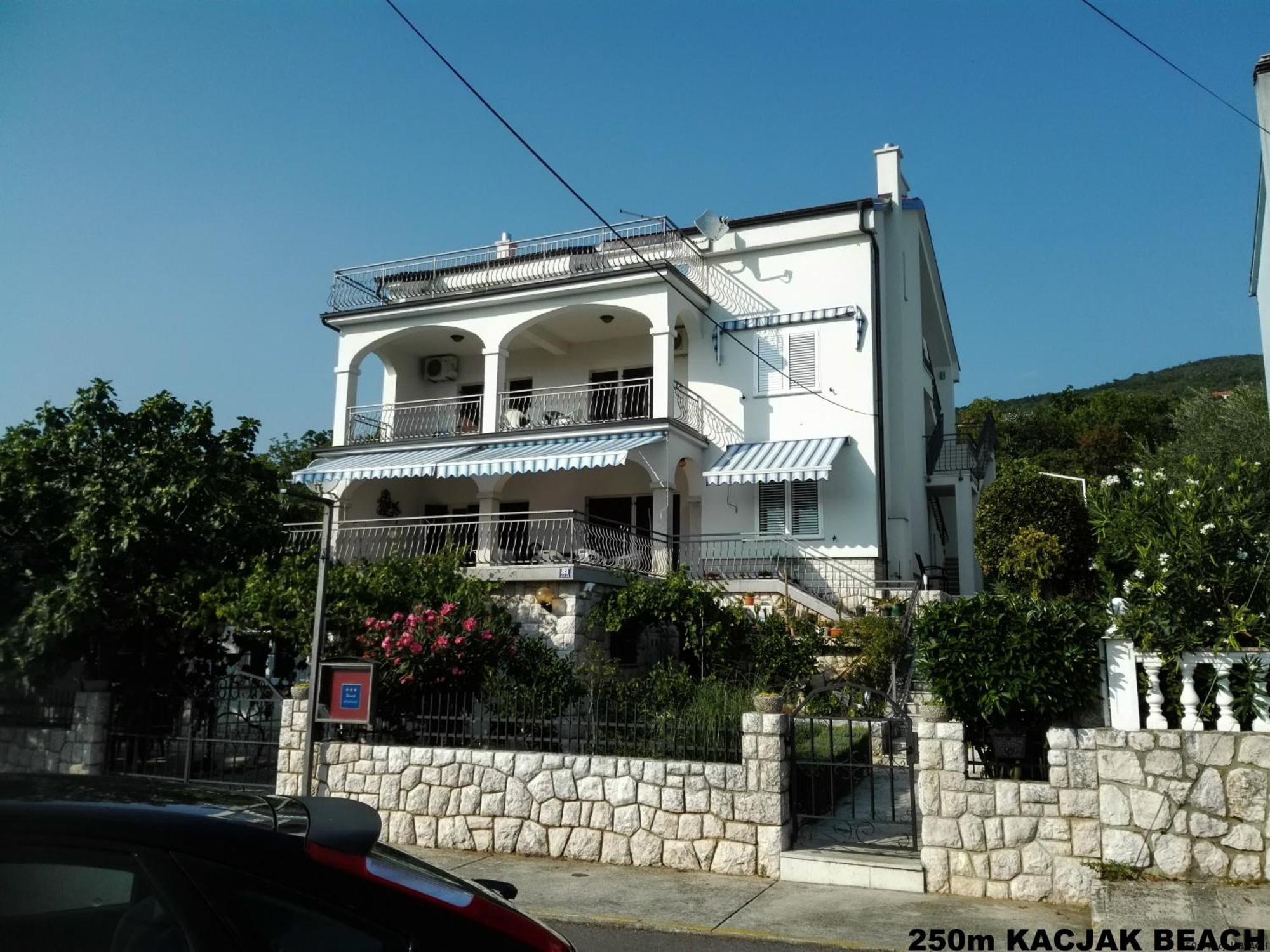 Apartments Desiree & Daniel Dramalj Ngoại thất bức ảnh
